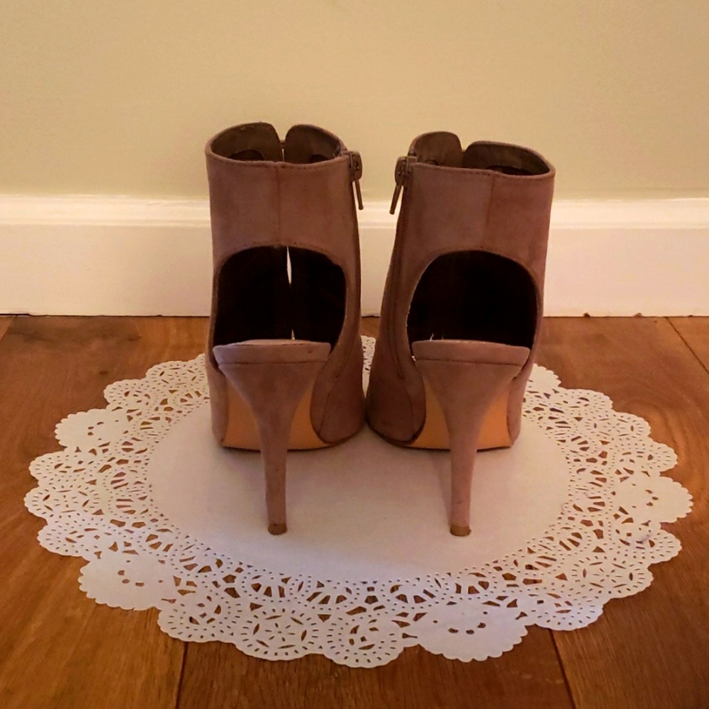 LC Lauren Conrad Size 7.5 Heels - Picture 3 of 6